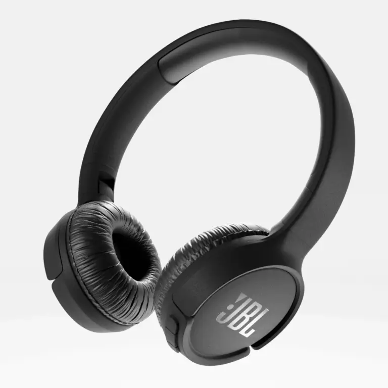 3D Retail Eletronics CGI by Carlos Eduardo